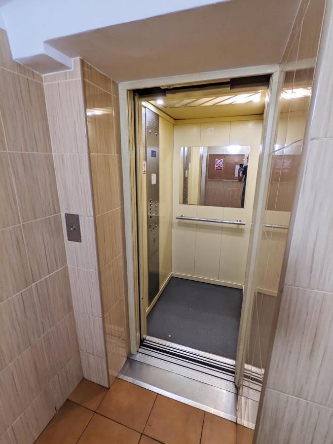 Апартаменти Comfortable And Quiet Flat In *